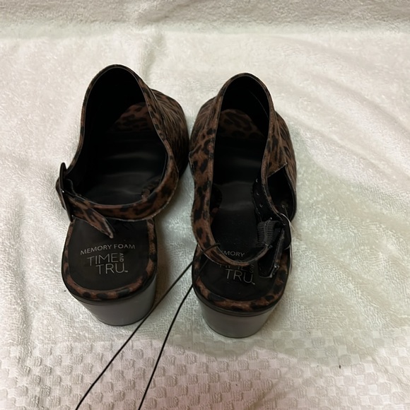 Time and Tru leopard print booties - Picture 3 of 4